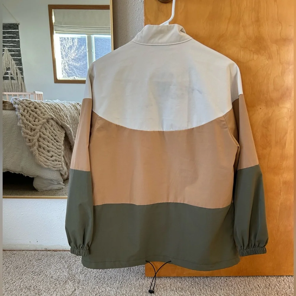 Colorblock Zip-Up Jacket - Picture 6 of 6
